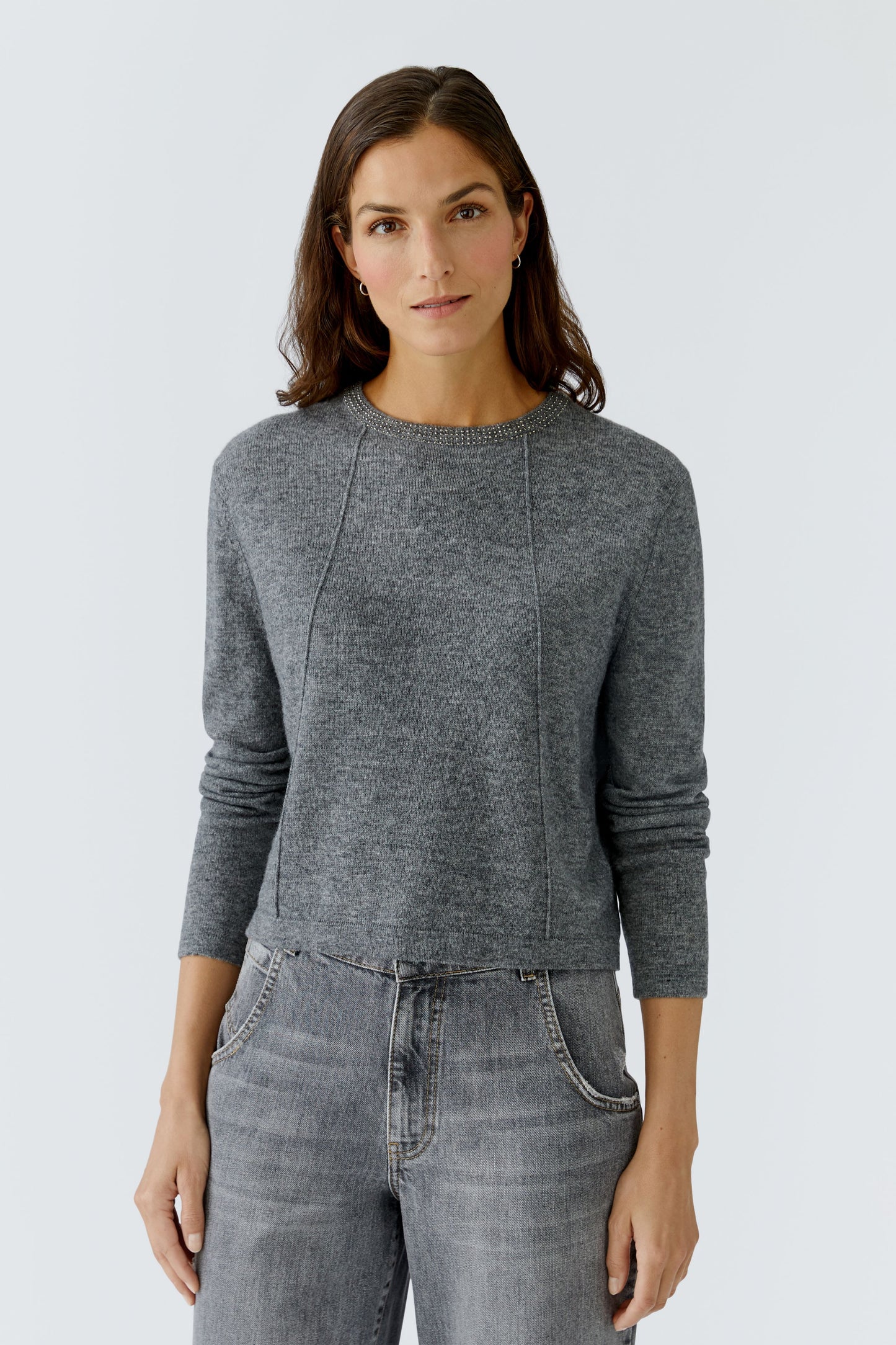 O 86044 Bead trim semi-fitted jumper