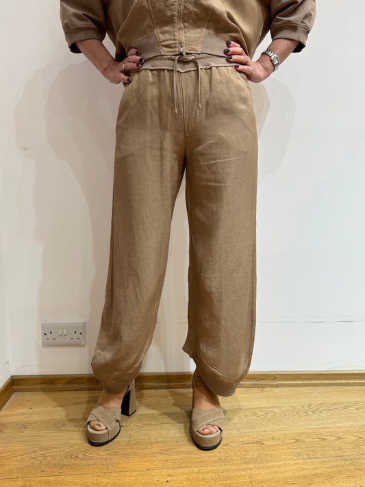 EC 06Q07083 Luxury jogger style trousers