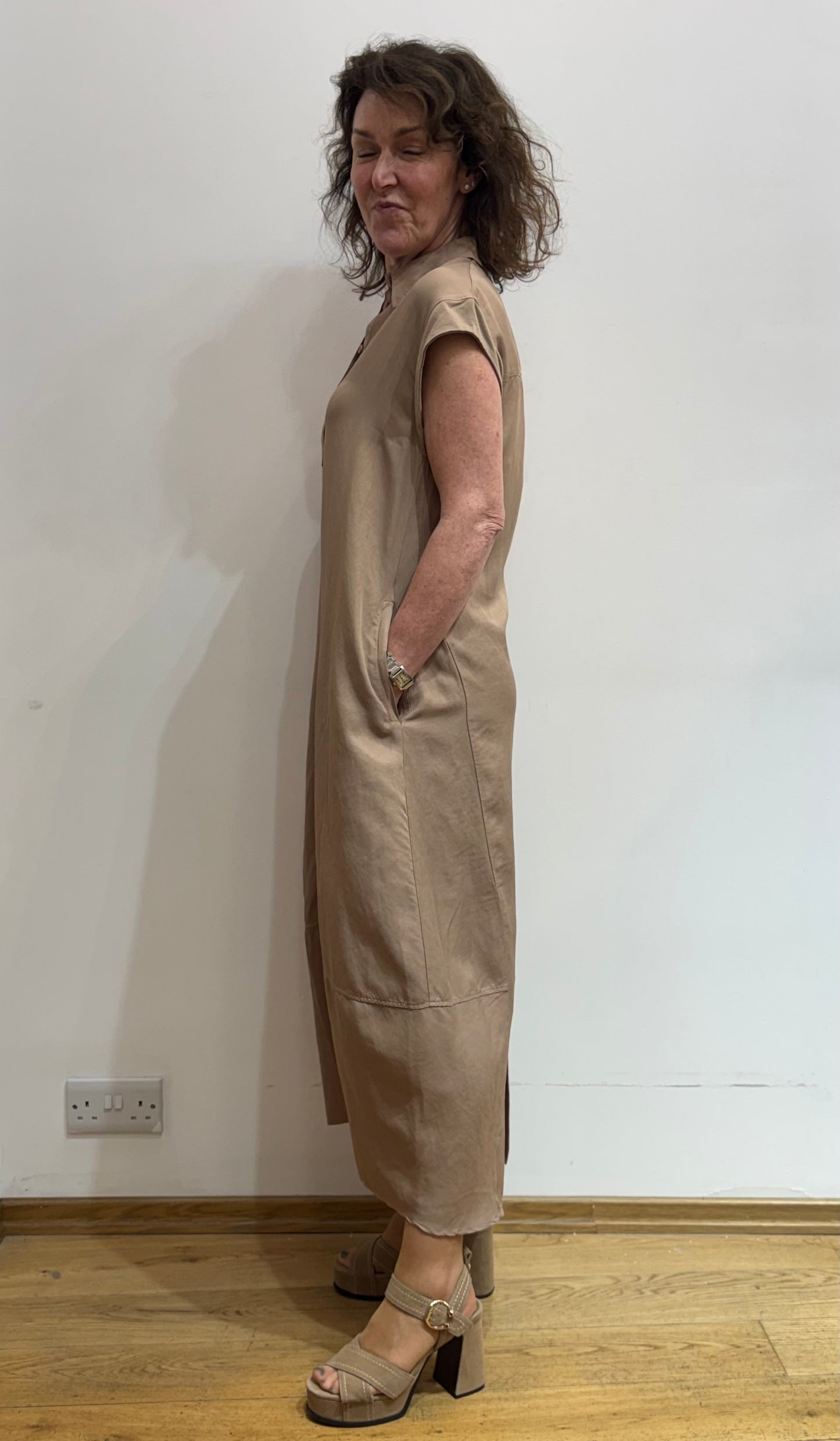 EC 12VO7083 Collared cap sleeve balloon maxi dress
