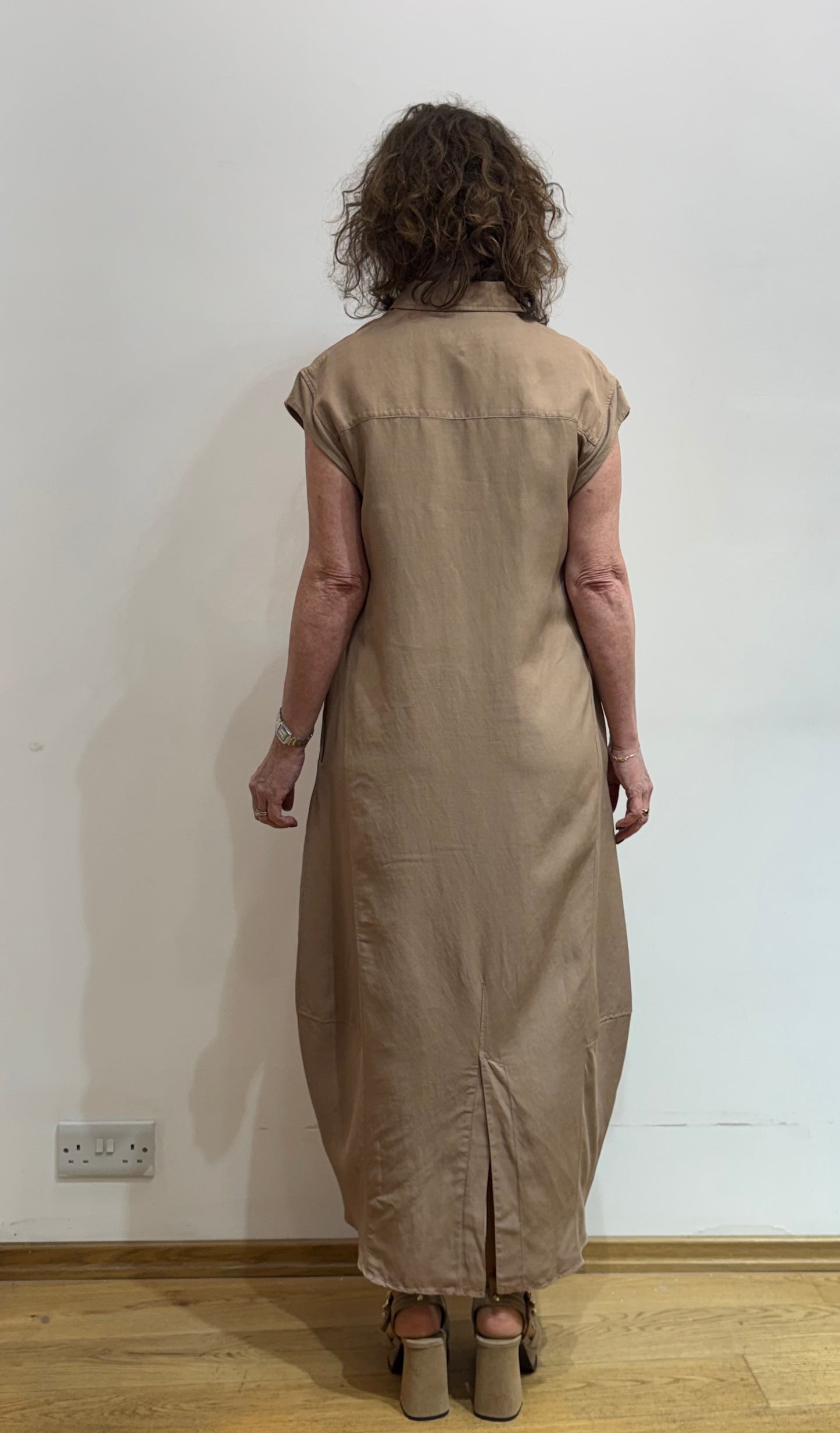 EC 12VO7083 Collared cap sleeve balloon maxi dress