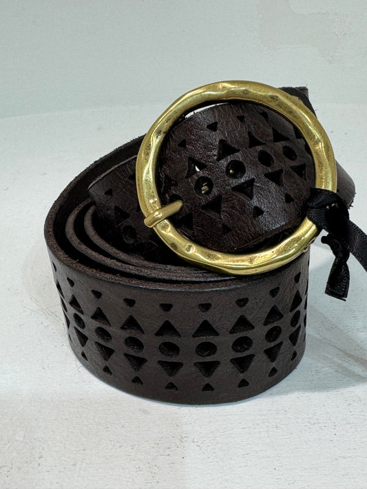 Ca C027490nd Laser cut wide belt