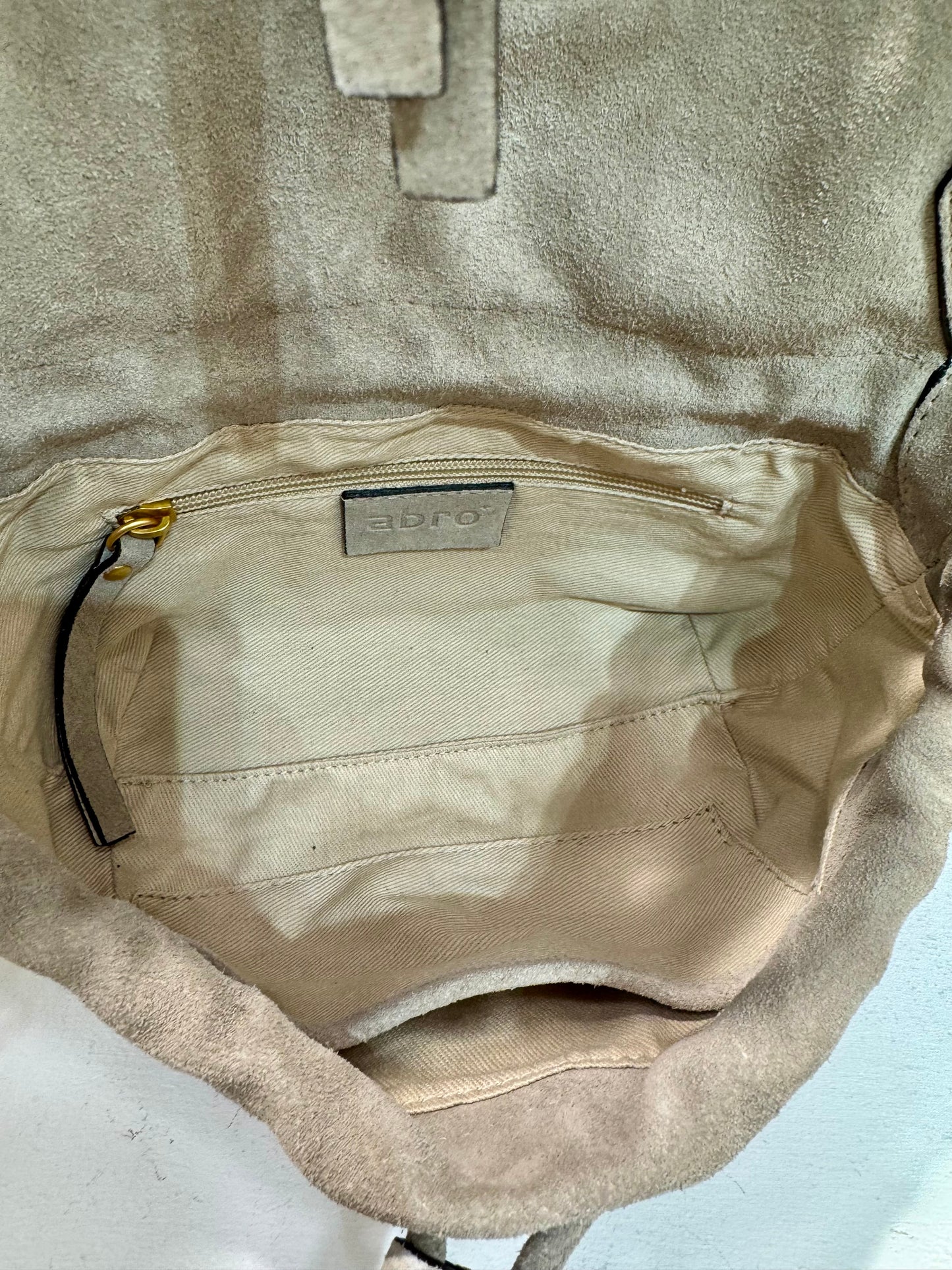 Ab 32606 Small suede messenger