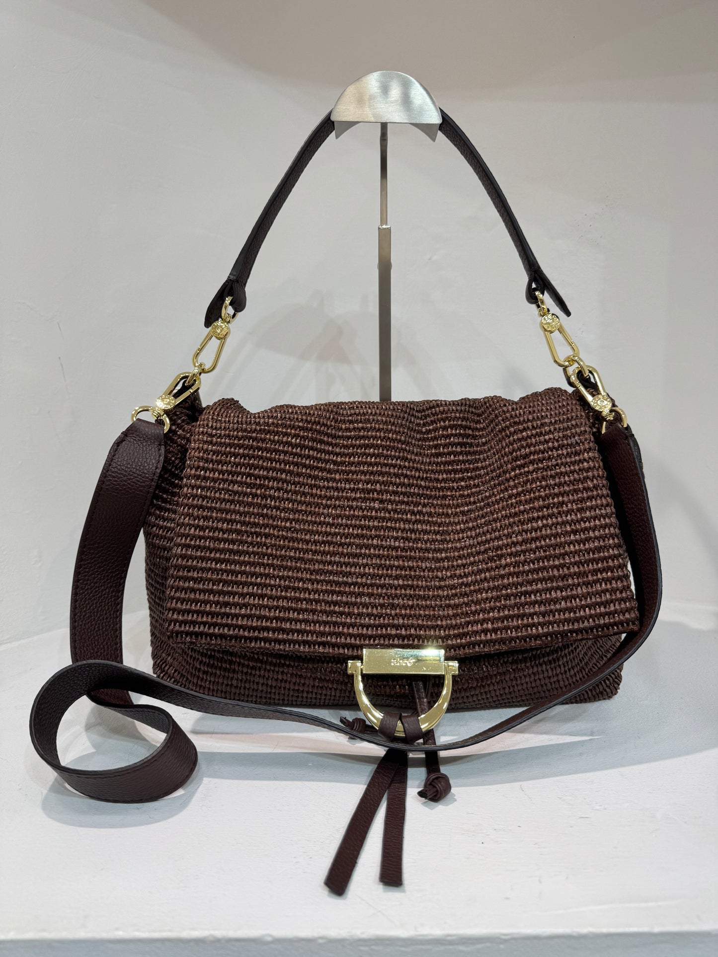 Ab 32608 Medium straw messenger