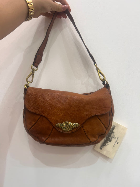 C 42490 Brass knot, pannelled small satchel
