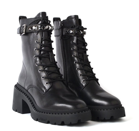 A 137978 Nyx Stud detail lace-up boot