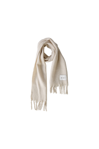 O 89261 Fluffy fringed long scarf