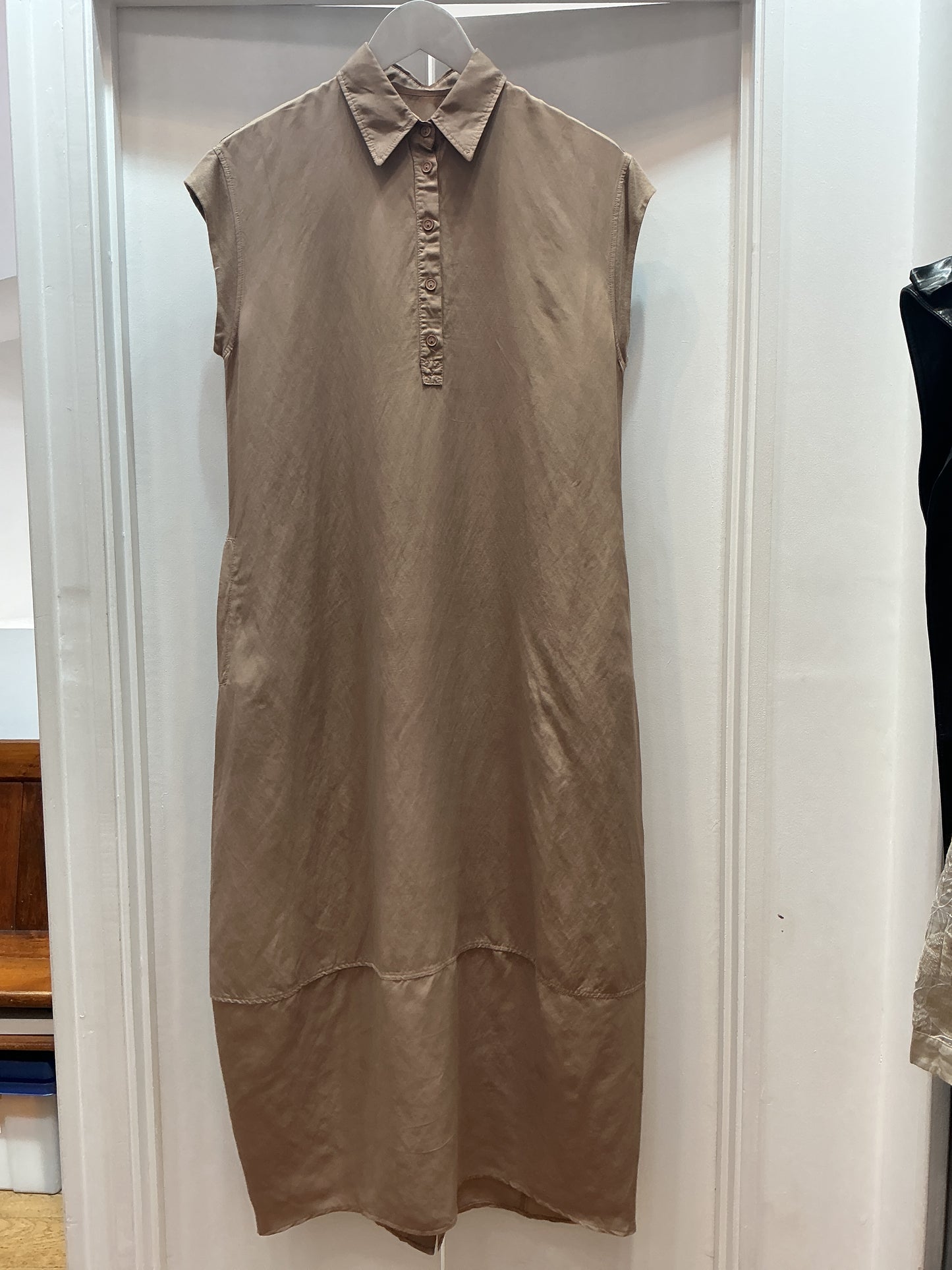 EC 12VO7083 Collared cap sleeve balloon maxi dress