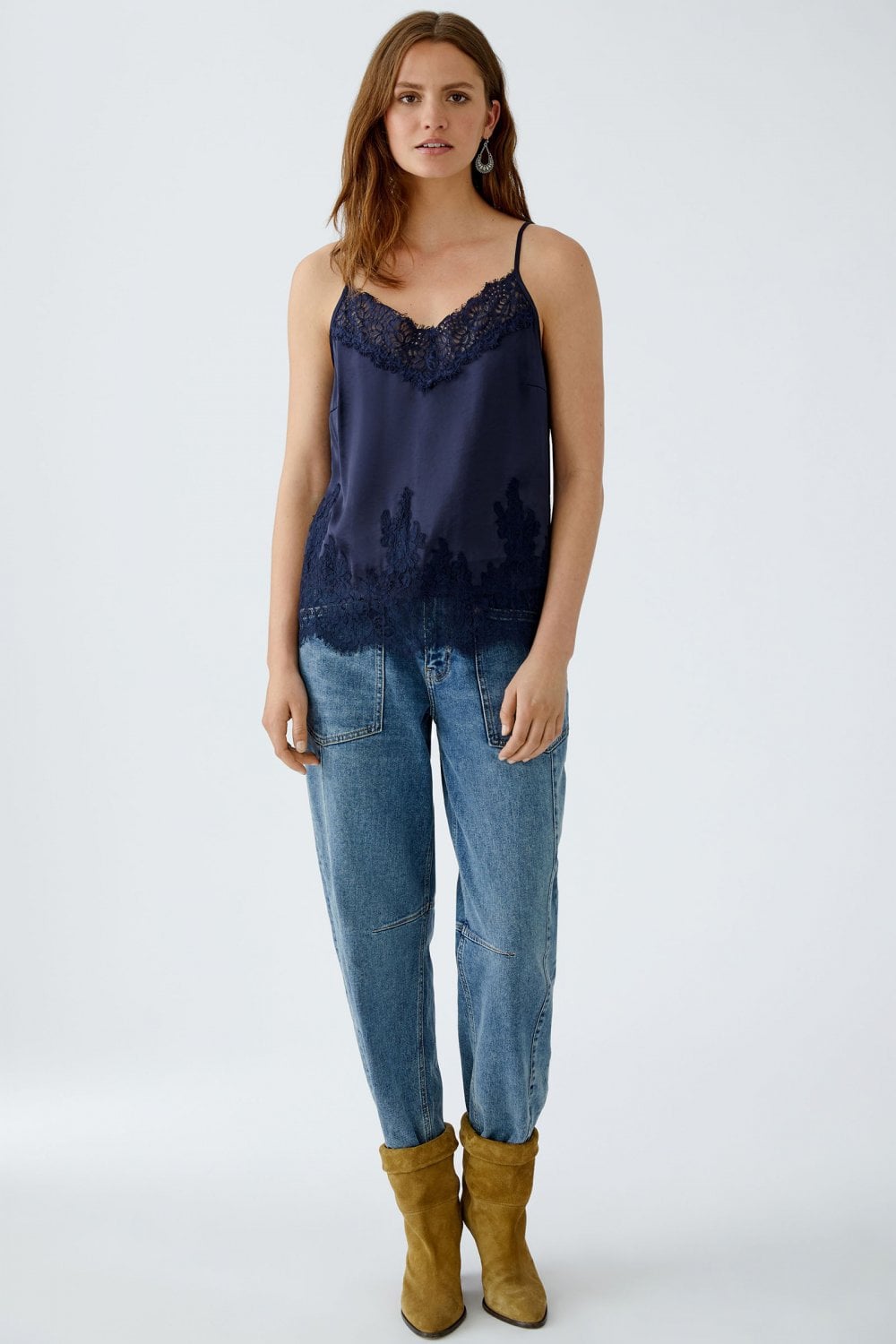 O 94325 Silky lace trim camisole
