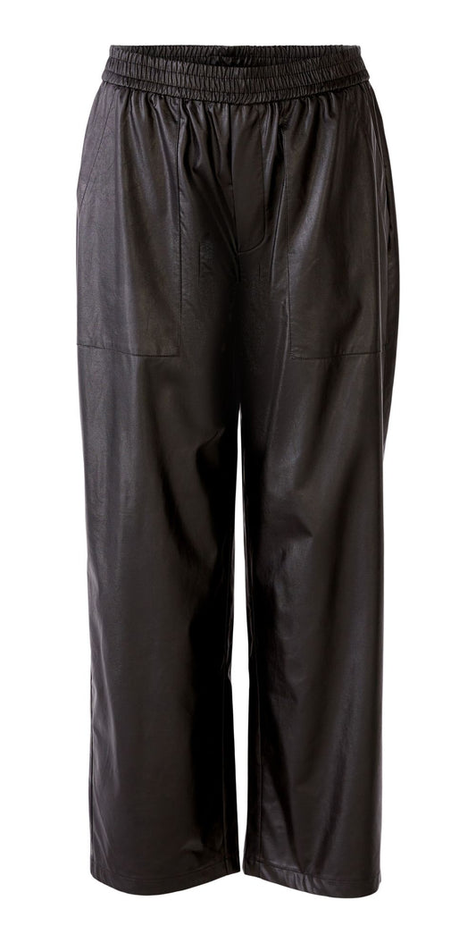 O 80153 Vegan leather trousers