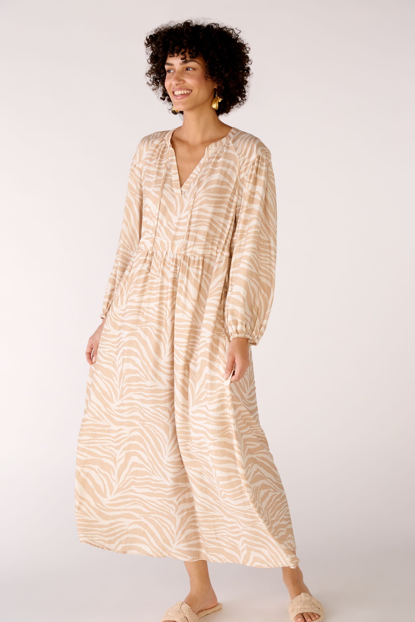 O 78304  Swirl print maxi dress