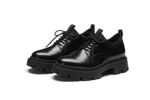 A 136596 Giant lace-up neoprene leather shoe